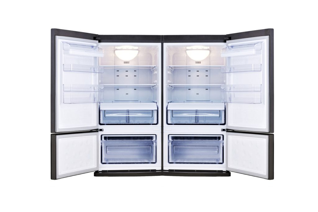 ワイドな容量の冷蔵庫