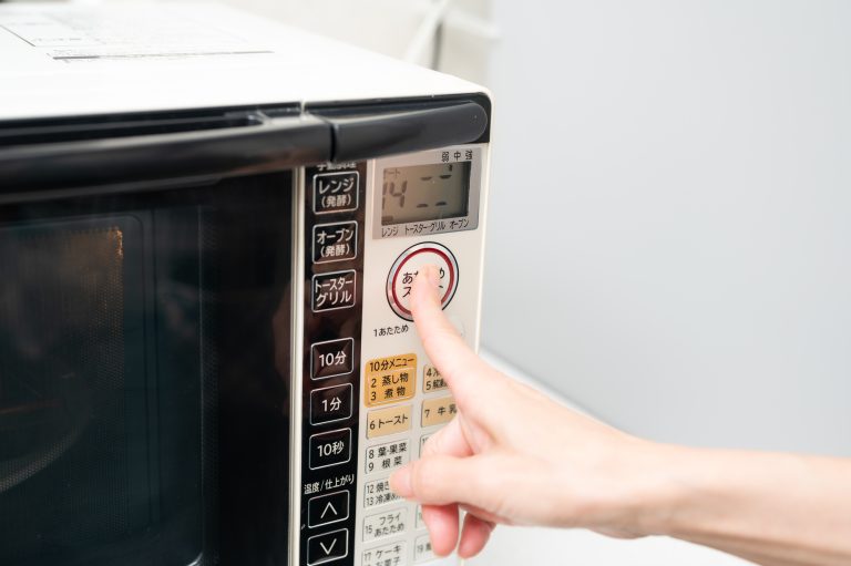 電子レンジとオーブンレンジの違いとは？おすすめの電子レンジをタイプ別に紹介！ RIRIFE リリフ