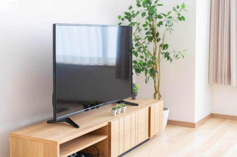 人気のテレビメーカーを徹底比較！お得に買える時期や選び方も解説