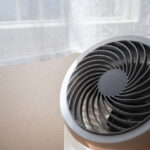 サーキュレーターは暖房と一緒に使おう！効率よく温める置き方も解説