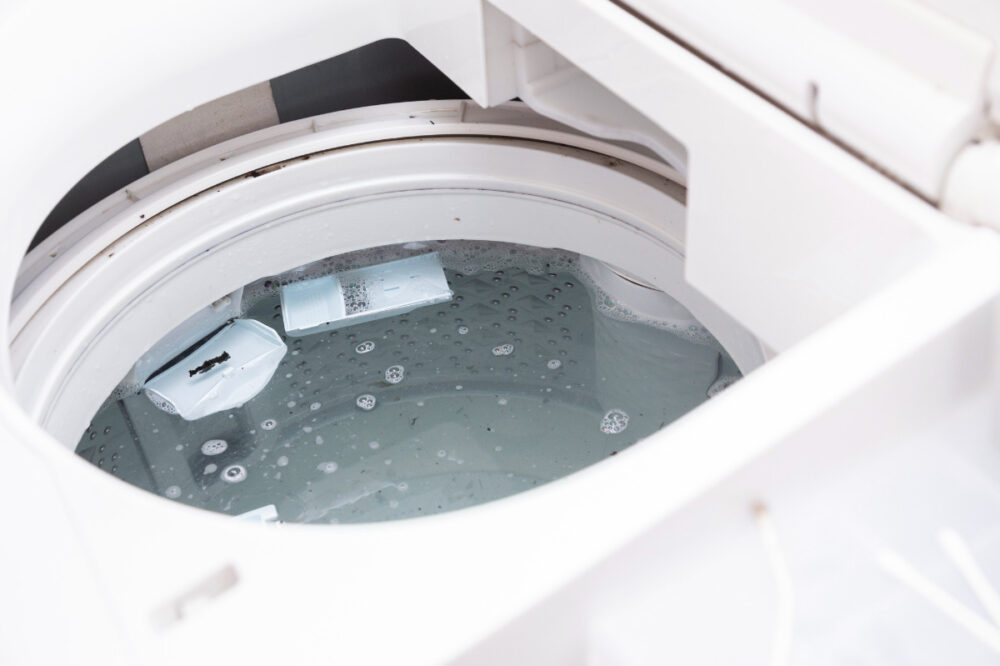 洗濯機の水が溜まる問題を解決！原因と対処法から予防策まで