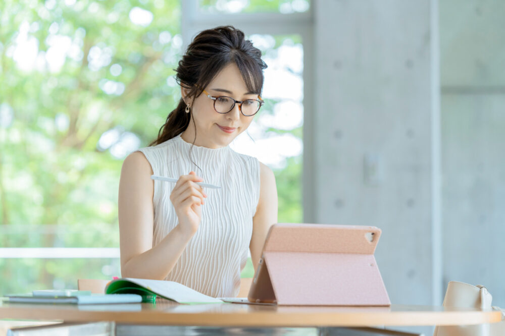 月額料金不要！コストを抑えたい人のためのタブレット選び