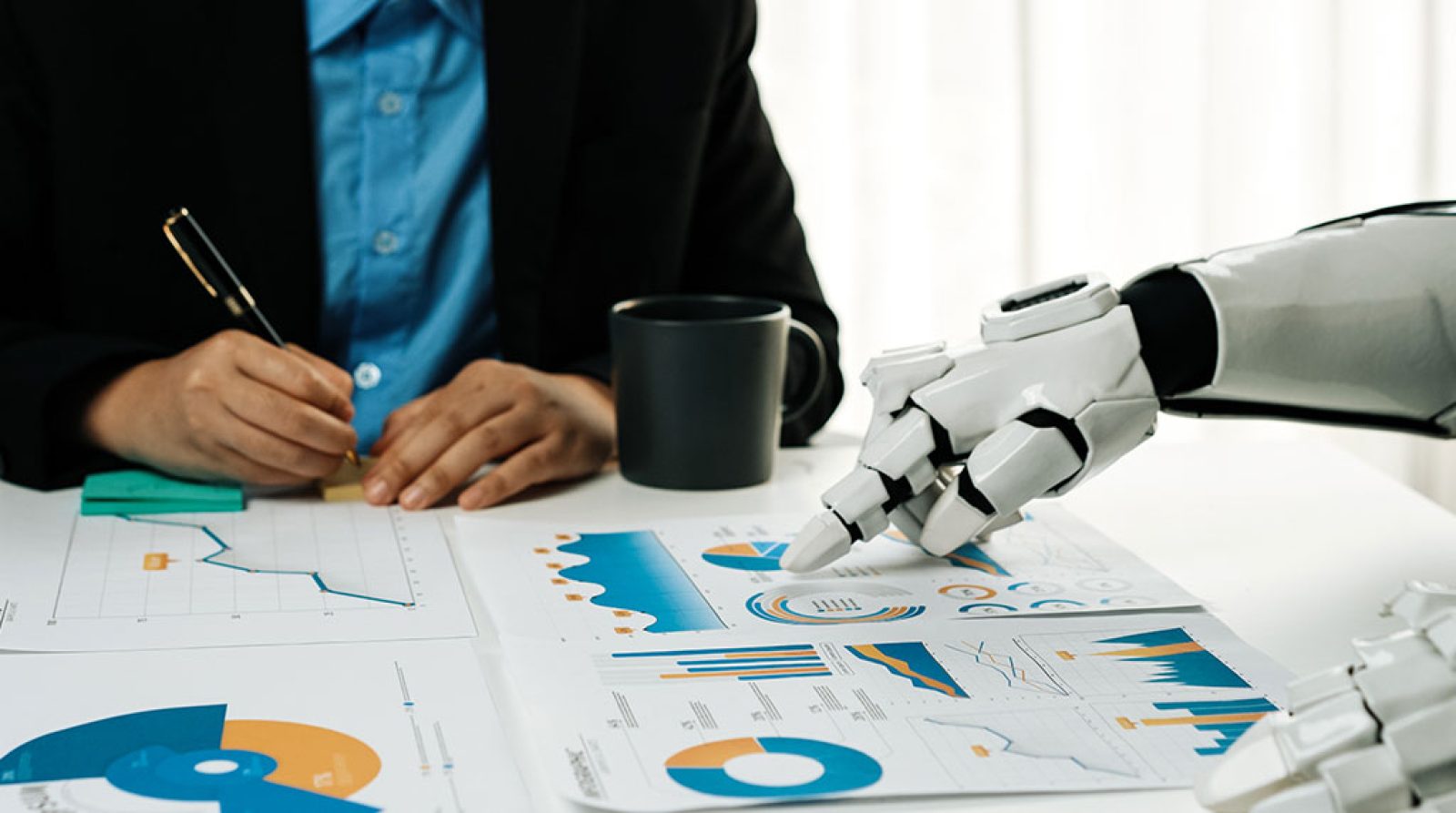 「Claude（クロード）」って知ってる？ チャットAIから「AI同僚」へ。業務を丸ごと変えるツール