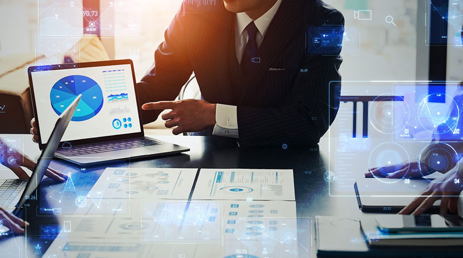 広告会社からのレポートを、AIで読み解く ― 不動産会社のスタッフがAIで「社内広告ディレクター」になる方法